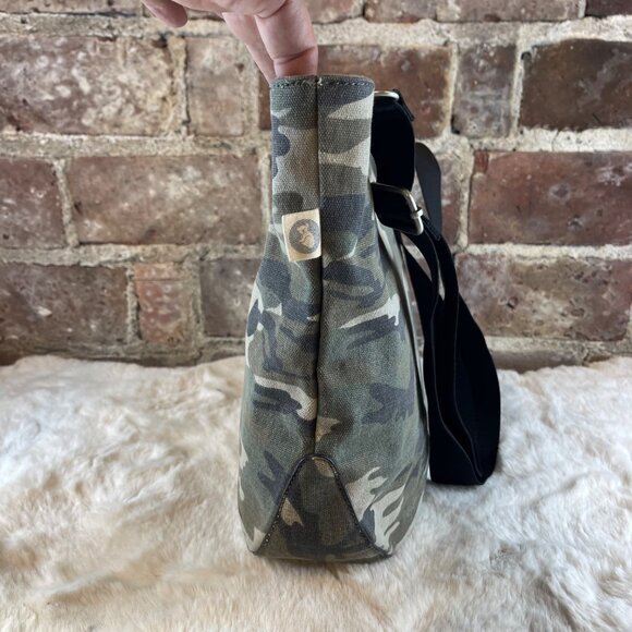 EUC Koala Kanvas Camo Crossbody Purse Messanger Bag - Picture 3 of 9